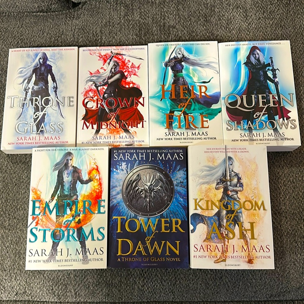 UK Throne of Glass Series by Sarah J Maas